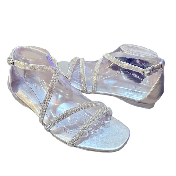 Naturalizer Sicily Sandals | Size 8W | Silver | NIB - Picture 2 of 12